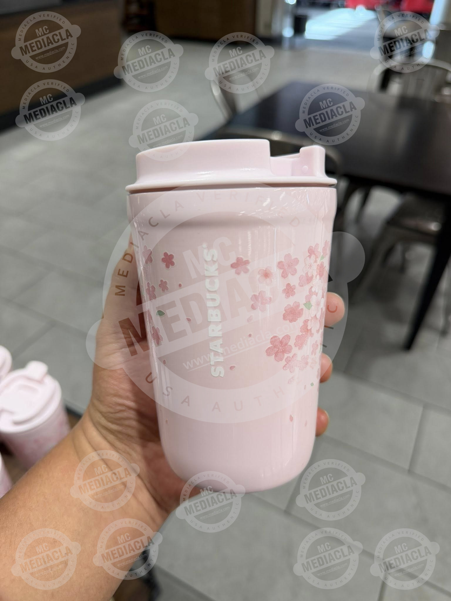 🌸 Tumbler Starbucks Rosa Flores Edición Especial