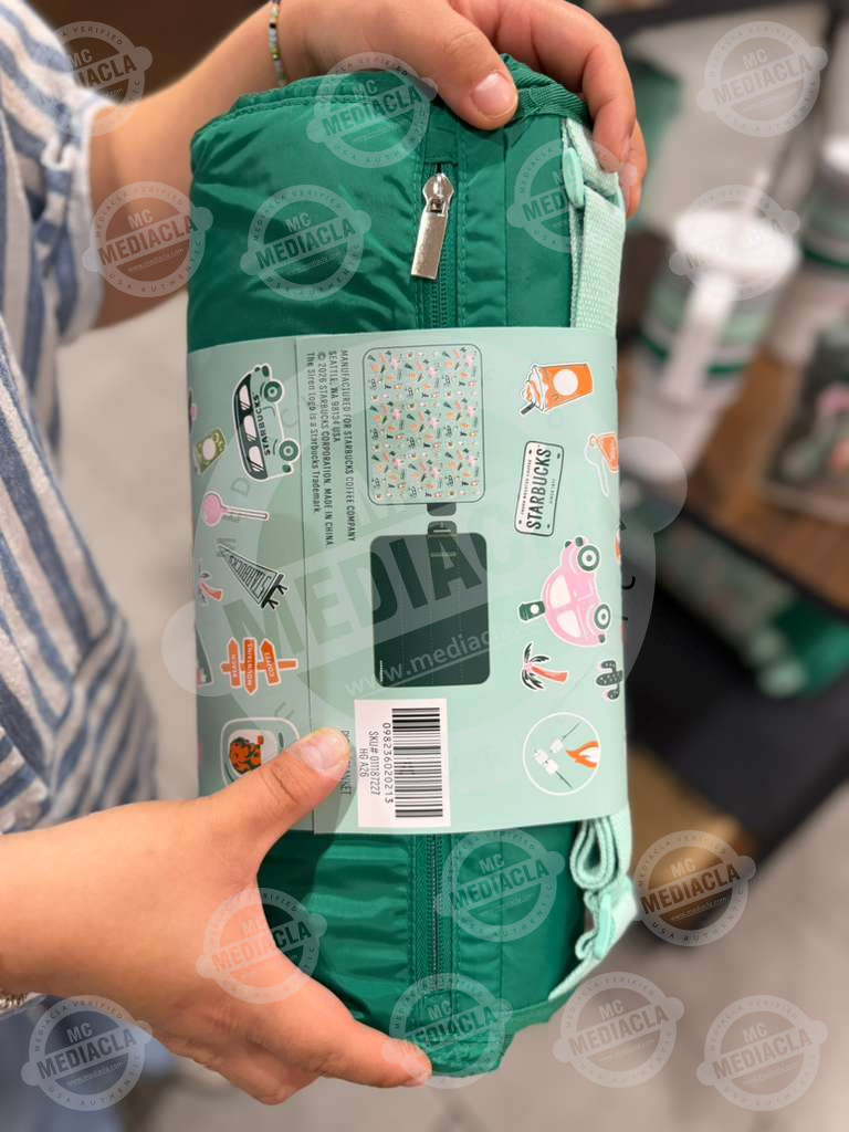 🧺 Starbucks Road-Trip Ready Limited Edition Picnic Blanket – Green 1